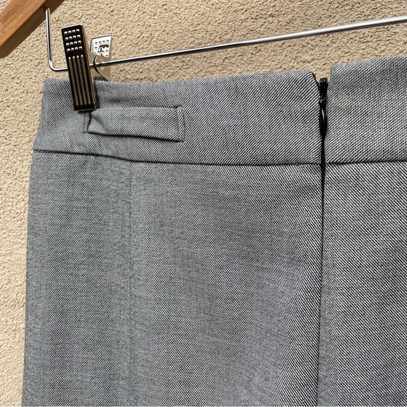 WHBM • Fit & Flare Monochrome, pinpoint Blk/Wht/Gray Skirt Sz 4 - Picture 4 of 6